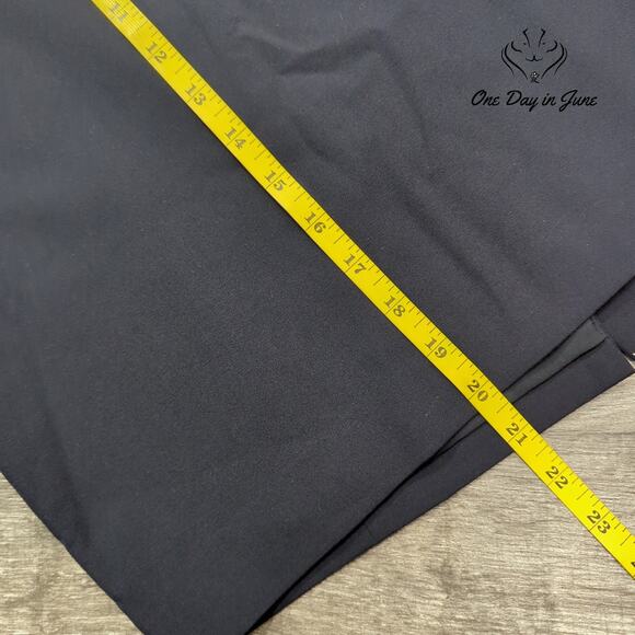 Ann Taylor Petite Mini Skirt Size 4P - Picture 4 of 5